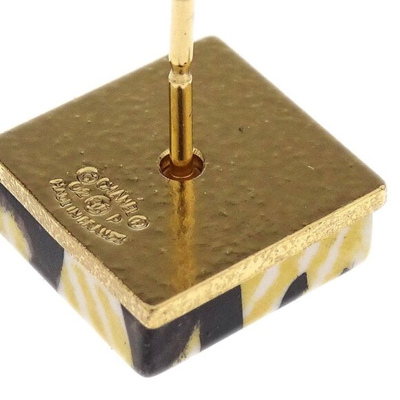 Chanel Square Piercing Earrings Gold 02P - Picture 4 of 4